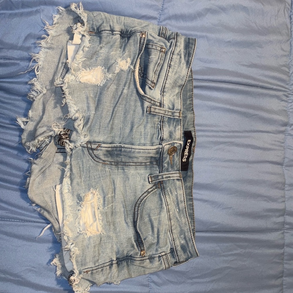 Express jean shorts!!